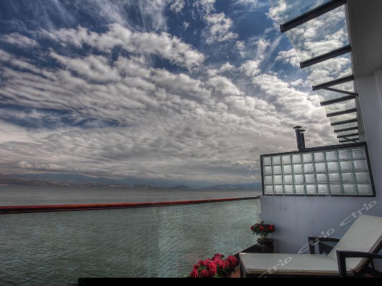 花—海景大床房