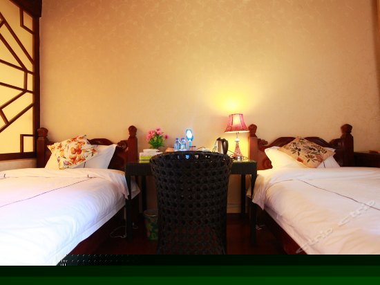 二楼豪华标准房