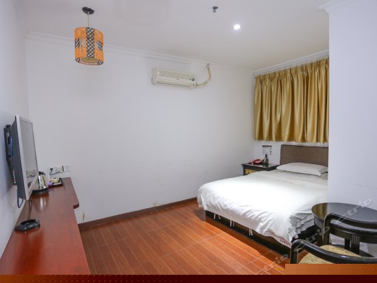 标准大床房(无窗)