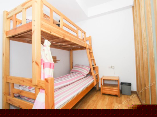 女生二人间床位（公卫）