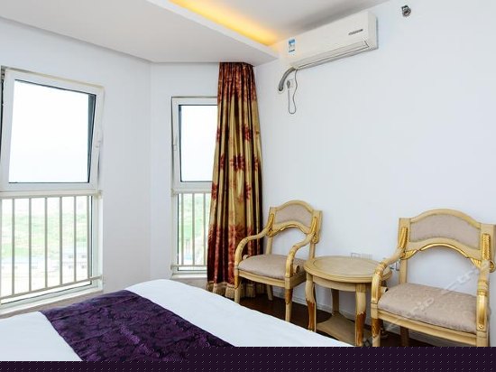 豪华三卧双卫海景套房