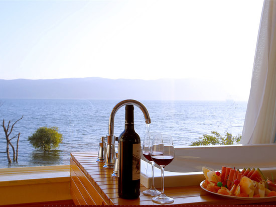 爱有天意榻榻米海景房