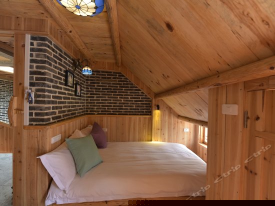 b栋, 碧云小阁阁楼榻榻米房b