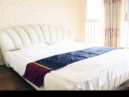 豪华三卧双卫海景套房