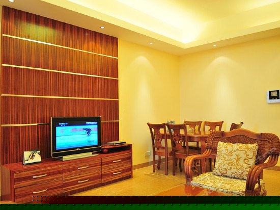 温馨园景家庭套两房一厅