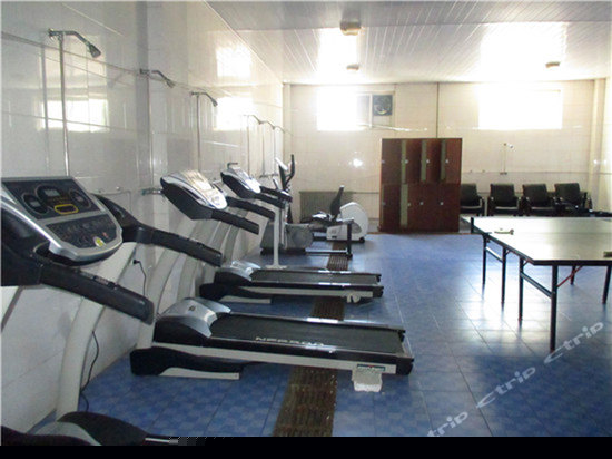 健身娱乐设施