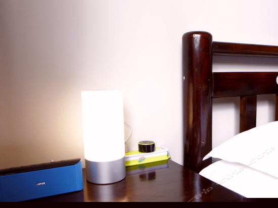 孤舟渔翁侧面海景大床房一