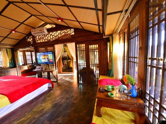 青城观景大床房