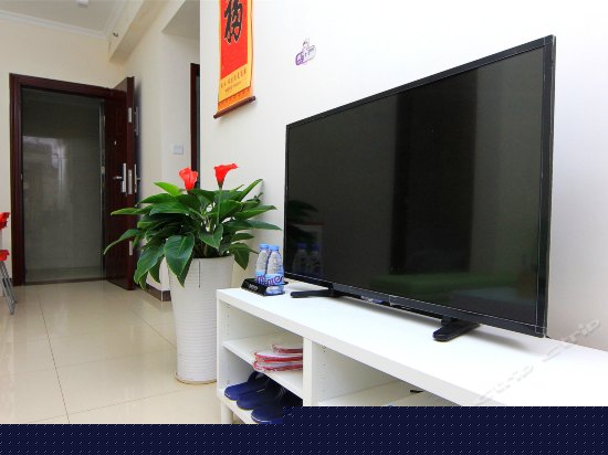 两房一厅四床房