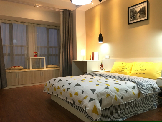 梦幻涟漪湖景房