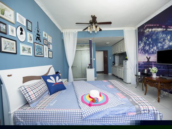 雅致侧海景大床房