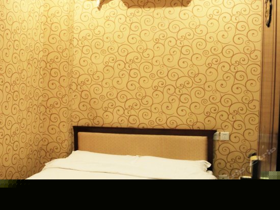 特价大床房(无窗)