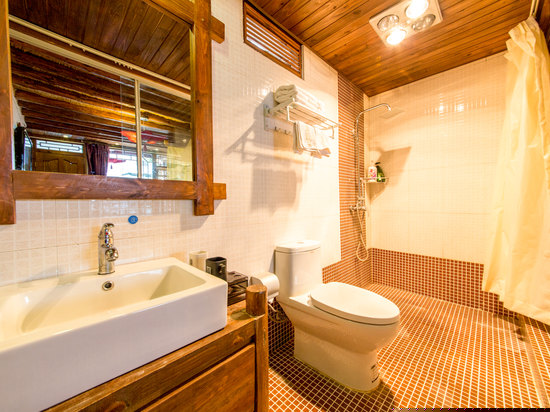 纳西庭院双床房