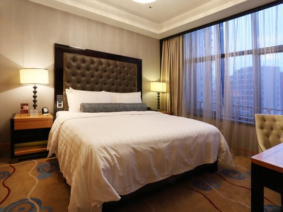 豪华大床房