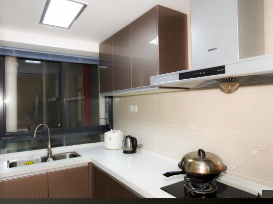 欧式二房一厅奢华超大阳台海景房