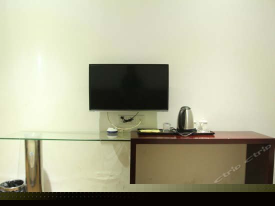 标准双人房（无窗）