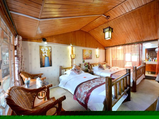 义尚温馨家庭房