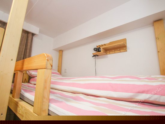 女生四人间(床位)(公卫)