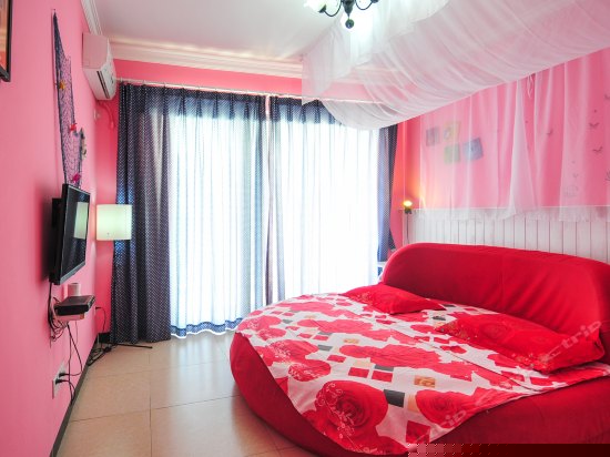 阳台海景圆床房