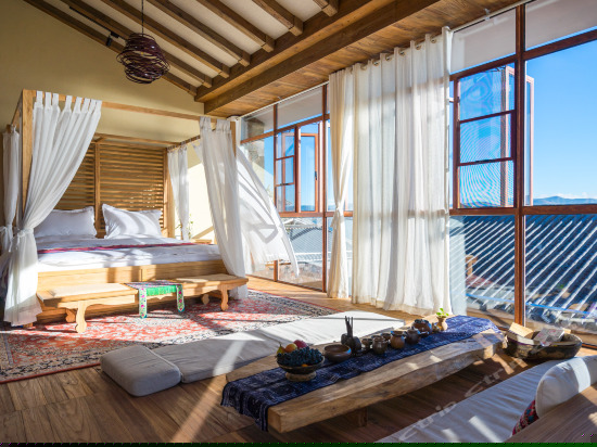 苍山洱海月特级套房