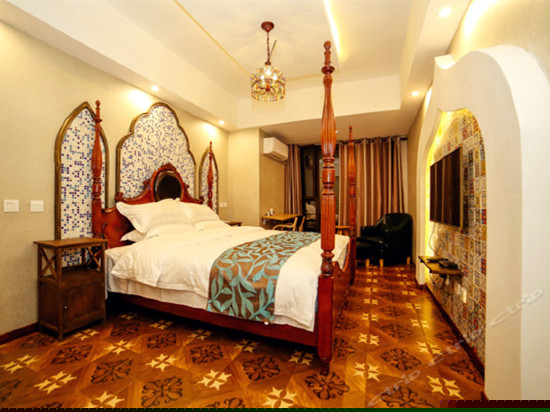 高层河景大床房