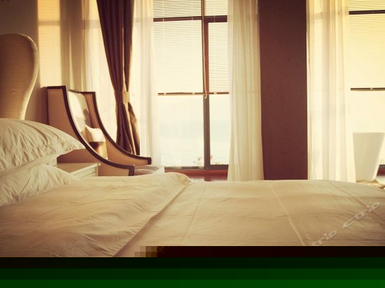 精致海景大床房