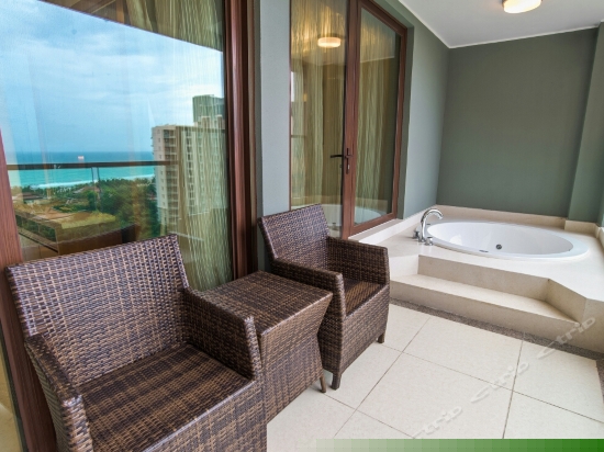 星灿海景家庭套房