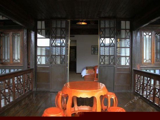 观景豪华大床房