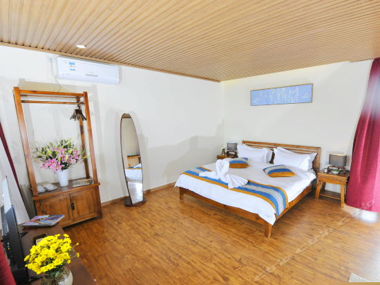 邀月海景阳台大床房