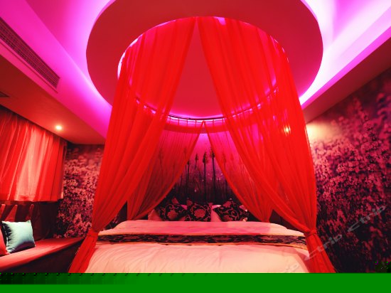 浪漫温情浴缸房