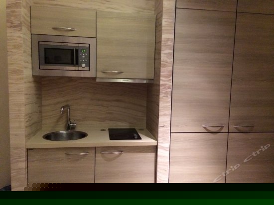 270°至尊家庭套（两房一厅）