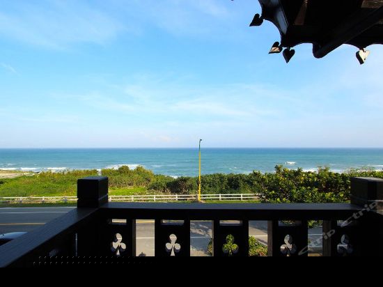 楼中楼海景四人房