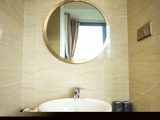 二楼侧海景榻榻米大床房