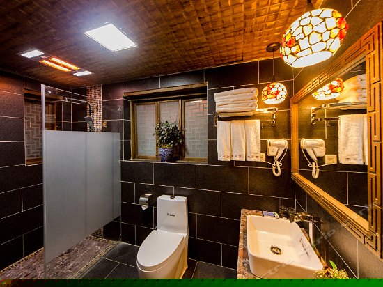 大业店唯美古韵亲子房