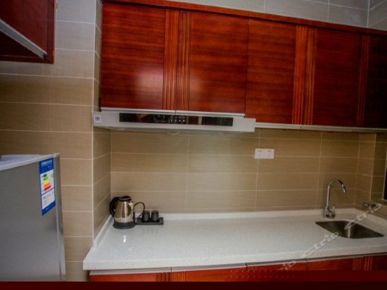 水蓝天高级园景三房三床套房