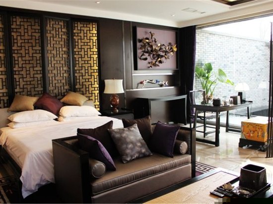 庭院式豪华套房（无窗）