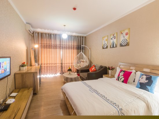 精品套间大床房