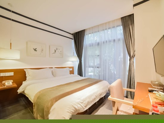 疏院柳荫大床房