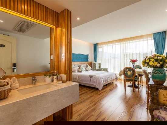 最美瞬间温馨大床房