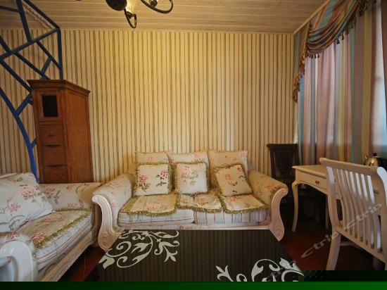 维多利亚大床房