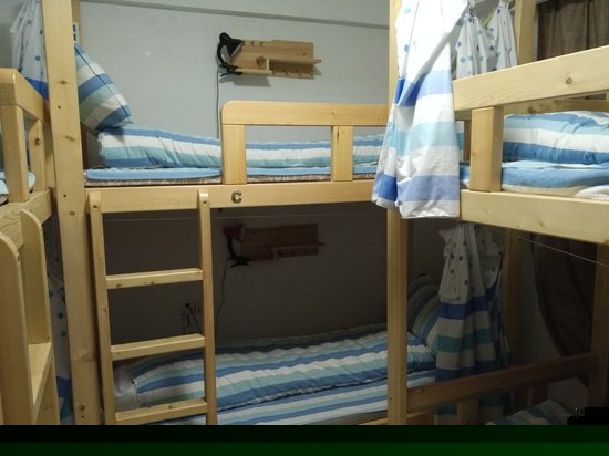 六人间(床位房)