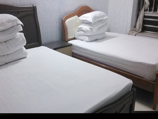 豪华空调电脑双床房