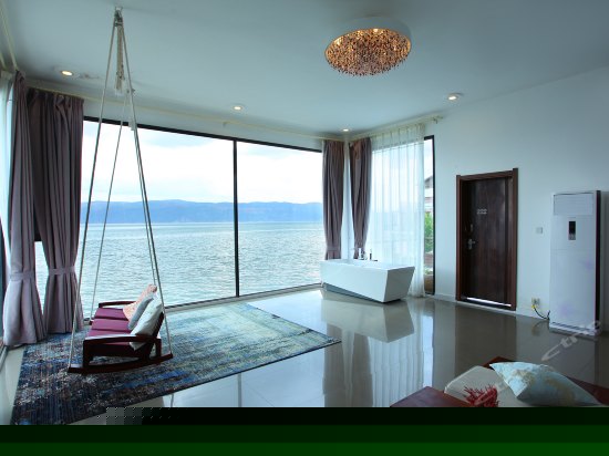 三世（豪华亲海露台大床房）