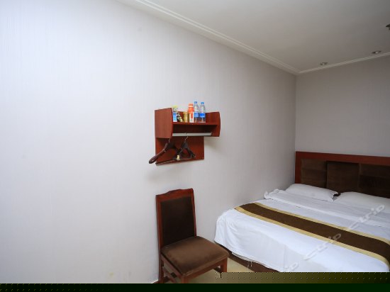 普通单间(无窗)