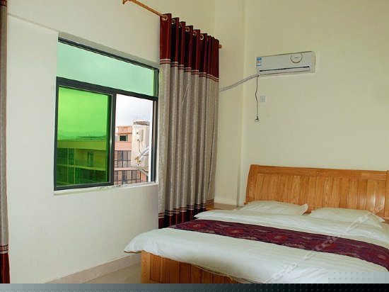 奢华180度海景三房两厅套房