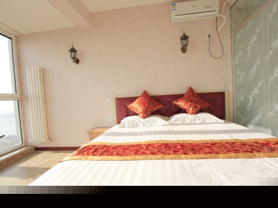 落地窗豪华山海大床房a