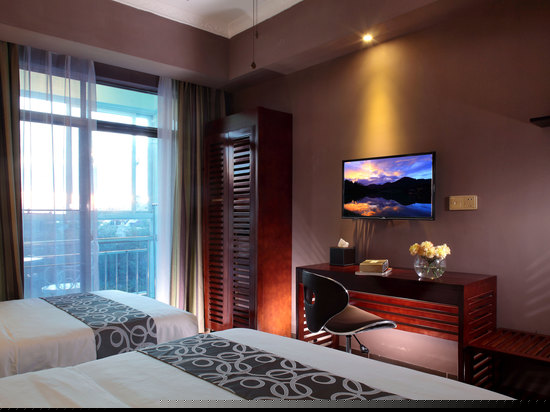 清晨的咖啡家庭房