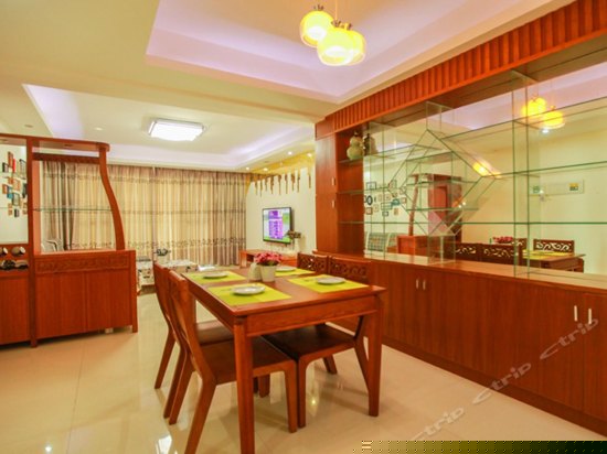 新浪国际公馆180度海景2房