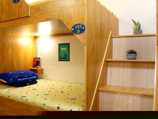 创意手工木床女