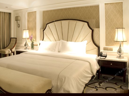 B座贵宾江景套房